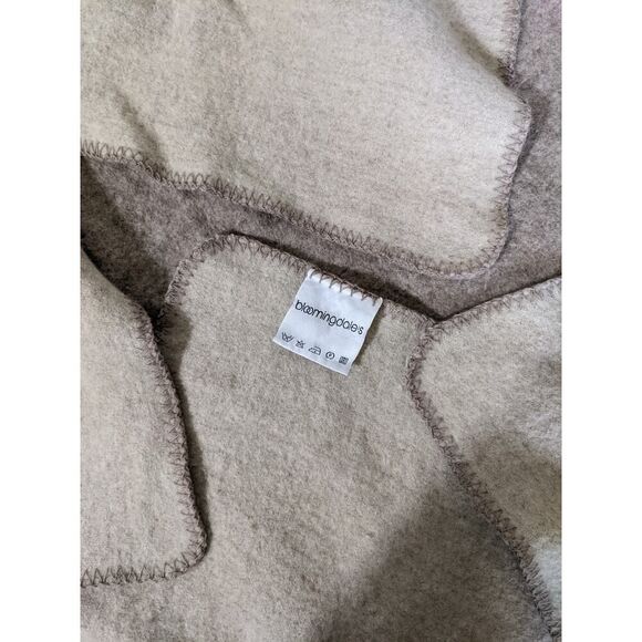 Bloomingdale's Other - Merino Wool Bloomingdale's blanket cover Q/K Tan/cream Whipstitch Reversible